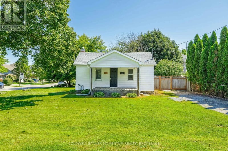 1201 Pelham Street, Pelham (Fonthill), Ontario, L0S1E0, Pelham (Fonthill), Ontario — photo 1 of 5