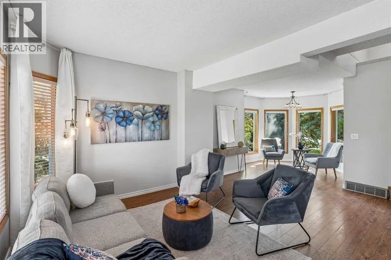 728 Shawnee Drive Southwest, Calgary, Alberta, T2Y1V5, Calgary, Alberta — photo 1 of 5