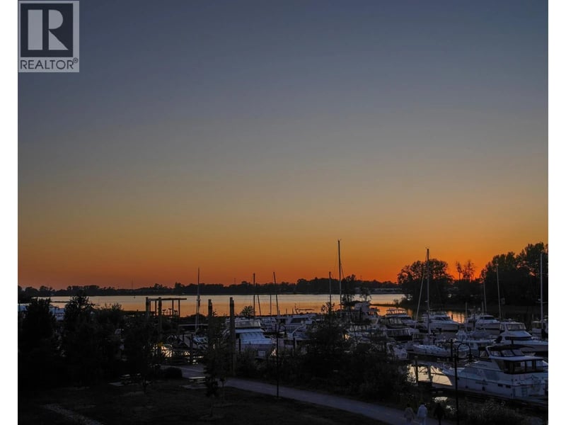 #100 5311 ADMIRAL Way, Delta, British Columbia, V4K0E2, Delta, British Columbia — photo 1 of 5