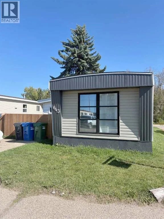 6940 63 Avenue, Red Deer, Alberta, T4P1K5, Red Deer, Alberta — photo 1 of 5