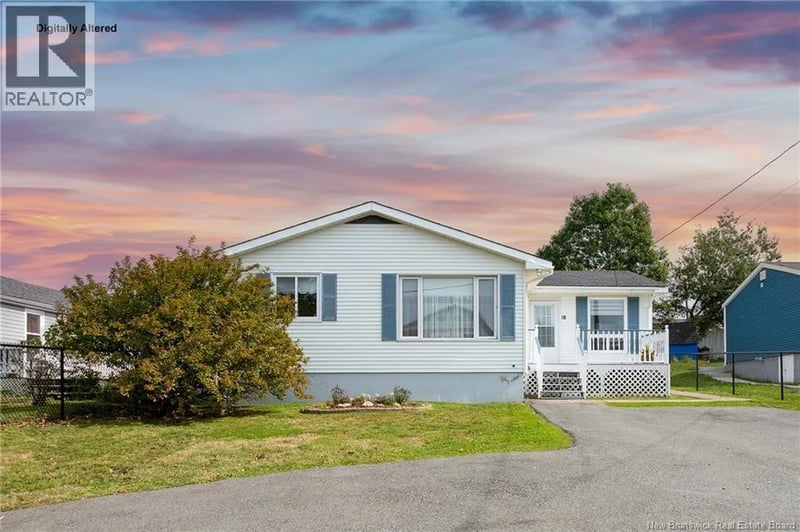 18 St.Anne Street, Saint John, New Brunswick, E2J2N9, Saint John, New Brunswick — photo 1 of 5