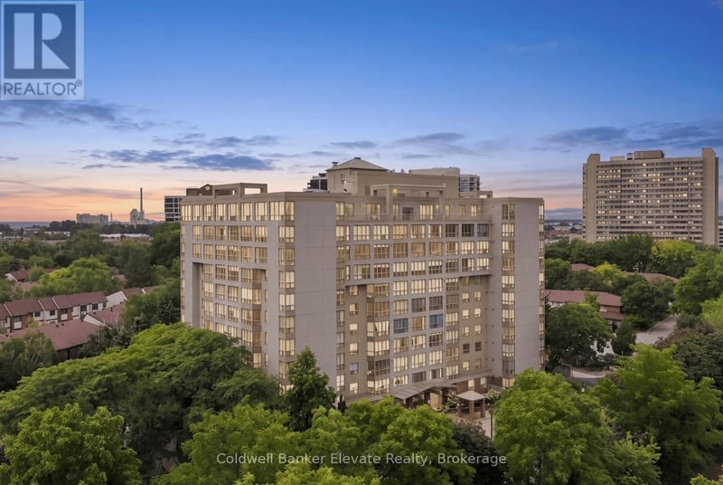 #312 1110 Walden Circle, Mississauga (Clarkson), Ontario, L5J4R3, Mississauga (Clarkson), Ontario — photo 1 of 5