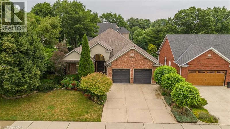 54 WATERWHEEL Crescent, Waterdown, Ontario, L9H7B7, Waterdown, Ontario — photo 1 of 5