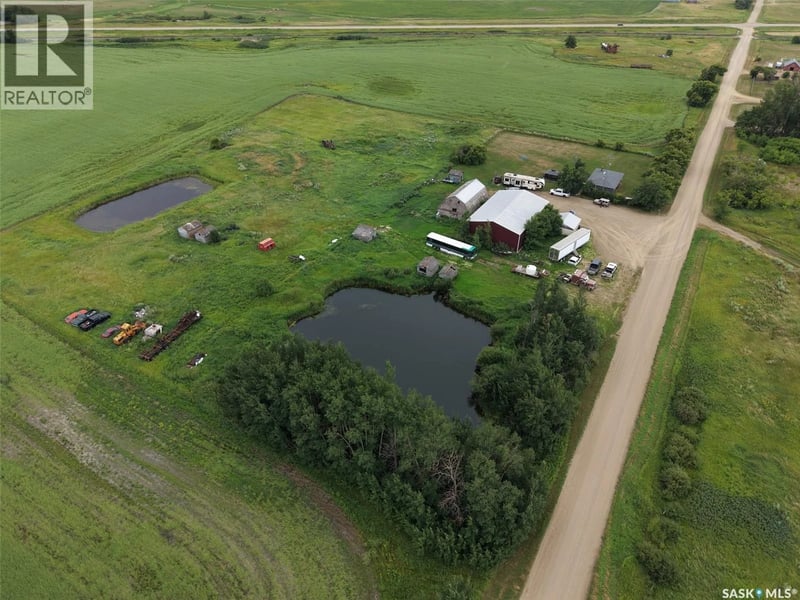 McFall Acreage, Enniskillen Rm No. 3, Saskatchewan, S0C0Y0, Enniskillen Rm No. 3, Saskatchewan — photo 1 of 5