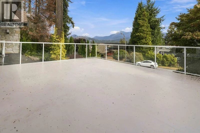 734 CARLETON Drive, Port Moody, British Columbia, V3H3K6, Port Moody, British Columbia — photo 1 of 5