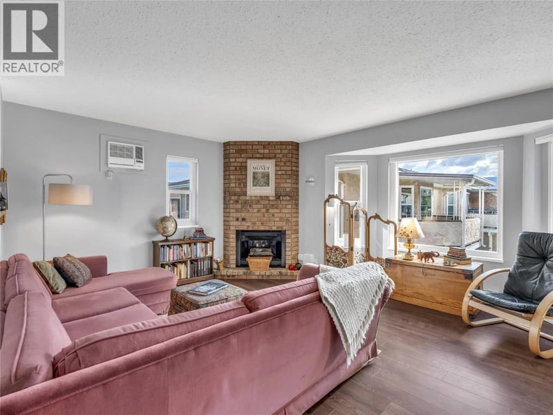 #19 13620 VICTORIA Road, Summerland, British Columbia, V0H1Z5, Summerland, British Columbia — photo 1 of 5