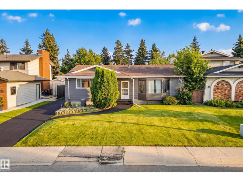 11727 27 AV NW, Edmonton, Alberta, T6J3N7, Edmonton, Alberta — photo 1 of 5