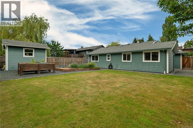428 Raza Place, Campbell River, British Columbia, V9W6T3, Campbell River, British Columbia — photo 1 of 5