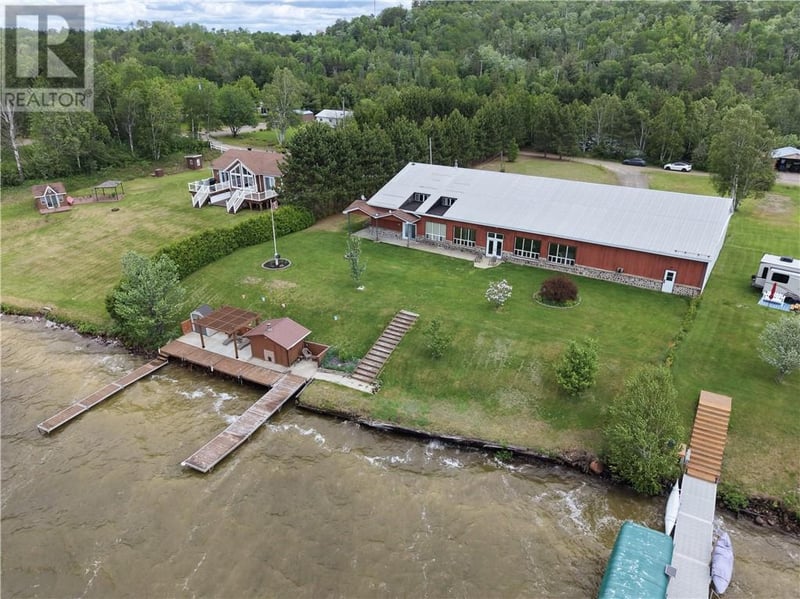 42 Elk's Club Road, Onaping, Ontario, P0M2R0, Onaping, Ontario — photo 1 of 5