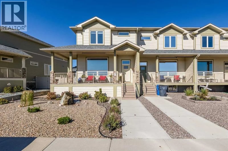 218 Ranchlands Boulevard Northeast, Medicine Hat, Alberta, T1C0E3, Medicine Hat, Alberta — photo 1 of 5