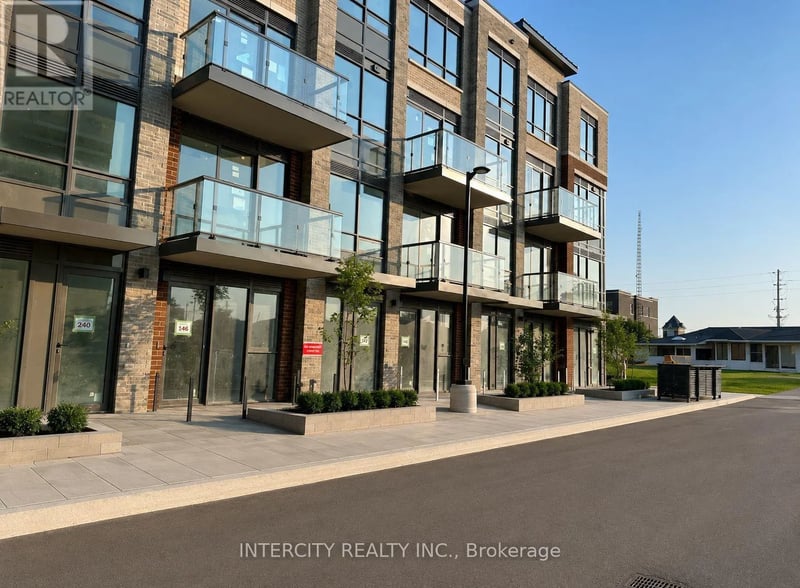 #355 75 Attmar Drive, Brampton (Bram East), Ontario, L6P0Y6, Brampton (Bram East), Ontario — photo 1 of 5