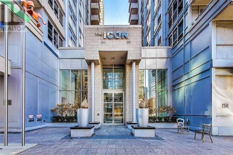 #339 250 Wellington Street West, Toronto (Waterfront Communities), Ontario, M5V3P6, Toronto (Waterfront Communities), Ontario — photo 1 of 5