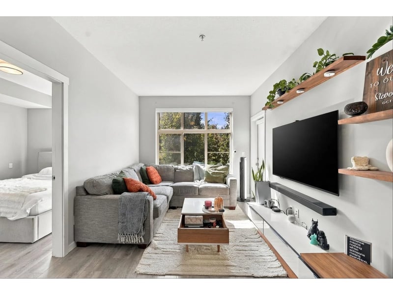 #310 2855 156 Street, Surrey, British Columbia, V3S3Y3, Surrey, British Columbia — photo 1 of 5