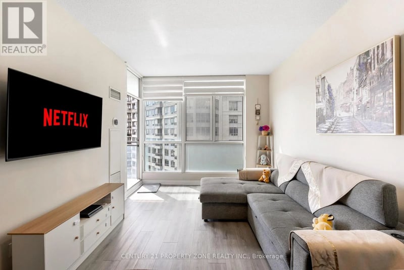 #2210 225 Webb Drive, Mississauga (City Centre), Ontario, L5B4P2, Mississauga (City Centre), Ontario — photo 1 of 5