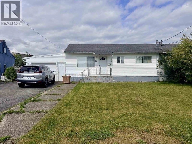 28 LILLOOET Crescent, Kitimat, British Columbia, V8C1Z8, Kitimat, British Columbia — photo 1 of 5