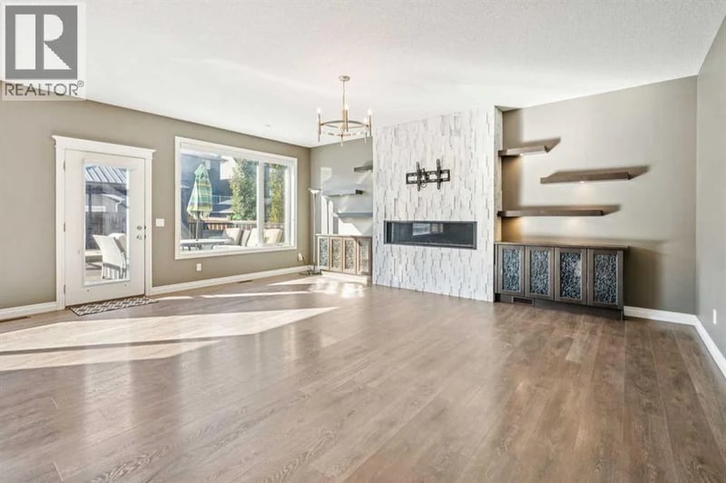383 Evansglen Drive Northwest, Calgary, Alberta, T3P0P1, Calgary, Alberta — photo 1 of 5