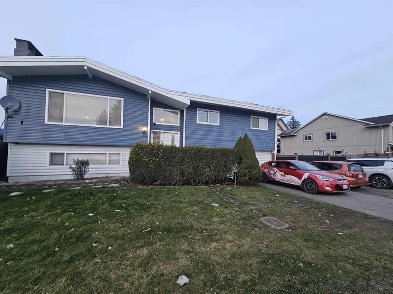 45475 BERNARD Avenue, Chilliwack, British Columbia, V2P1H6, Chilliwack, British Columbia — photo 1 of 5