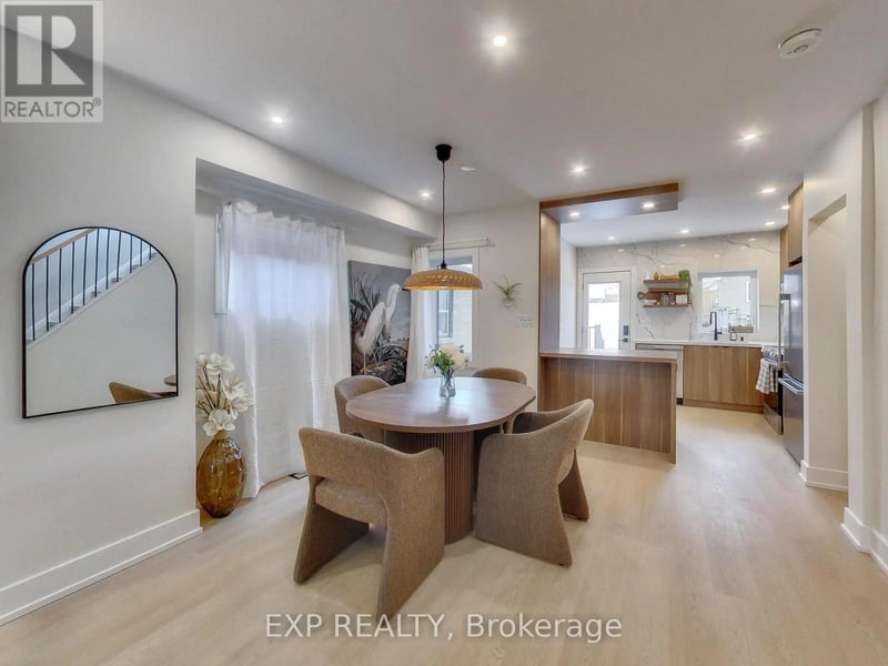 37 Gilbert Avenue, Toronto (Corso Italia-Davenport), Ontario, M6E4W2, Toronto (Corso Italia-Davenport), Ontario — photo 1 of 5