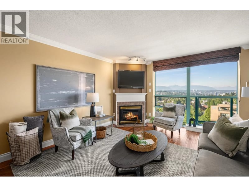 #1704 612 SIXTH Street, New Westminster, British Columbia, V3L5V2, New Westminster, British Columbia — photo 1 of 5