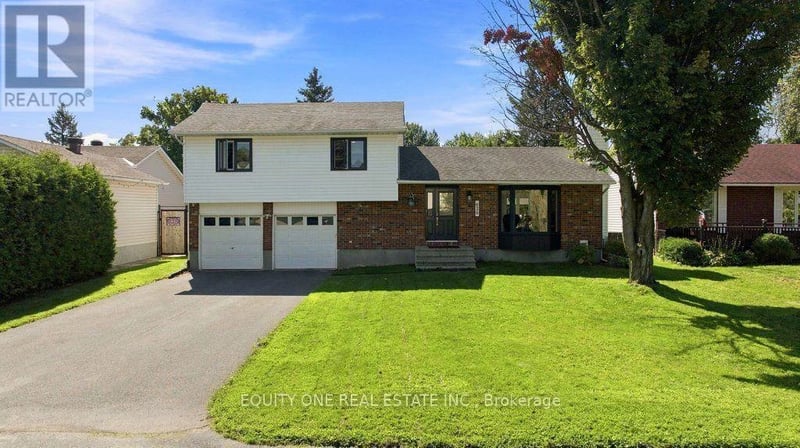 620 Loucks Drive, Russell, Ontario, K4R1B7, Russell, Ontario — photo 1 of 5