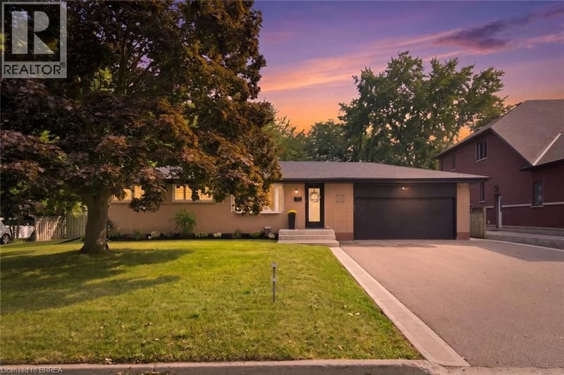 45 WAYNE Drive, Brantford, Ontario, N3R2Y8, Brantford, Ontario — photo 1 of 5