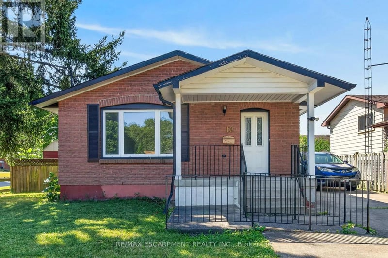 10 Tracey Road, St. Catharines (Vine/Linwell), Ontario, L2N6P9, St. Catharines (Vine/Linwell), Ontario — photo 1 of 5