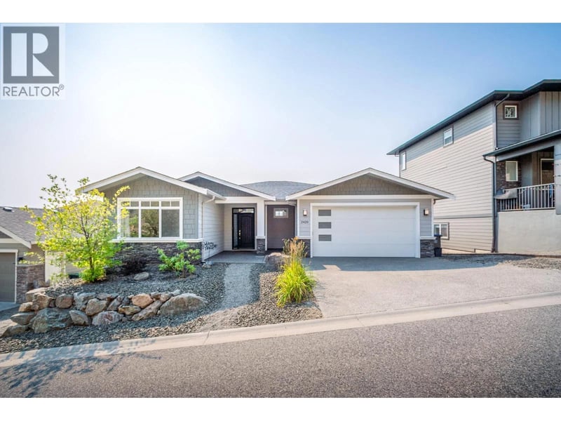 2420 Tallus Heights Drive, West Kelowna, British Columbia, V4T3M2, West Kelowna, British Columbia — photo 1 of 5