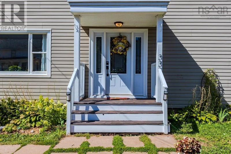 33 Victoria Street, Pugwash, Nova Scotia, B0K1L0, Pugwash, Nova Scotia — photo 1 of 5