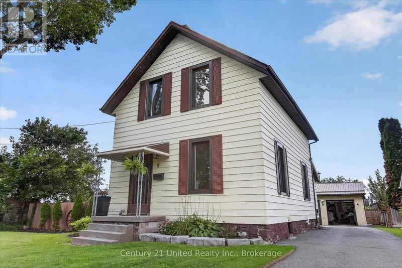 9 Crandall Street, Kawartha Lakes (Lindsay), Ontario, K9V1R9, Kawartha Lakes (Lindsay), Ontario — photo 1 of 5