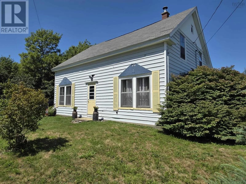2152 Highway 3, Barrington, Nova Scotia, B0W1E0, Barrington, Nova Scotia — photo 1 of 5