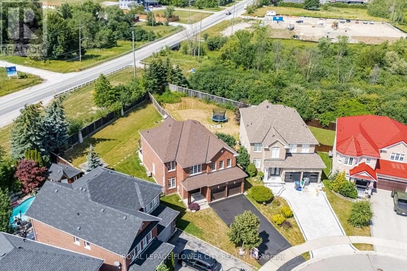 56 Laurentide Crescent, Brampton (Vales of Castlemore), Ontario, L6P1Y4, Brampton (Vales of Castlemore), Ontario — photo 1 of 5