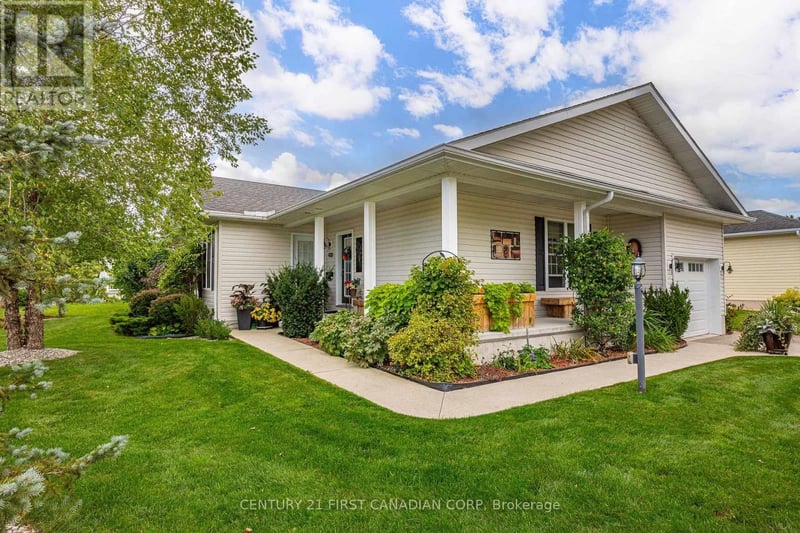 420 Shannon Boulevard, South Huron (Stephen), Ontario, N0M1T0, South Huron (Stephen), Ontario — photo 1 of 5