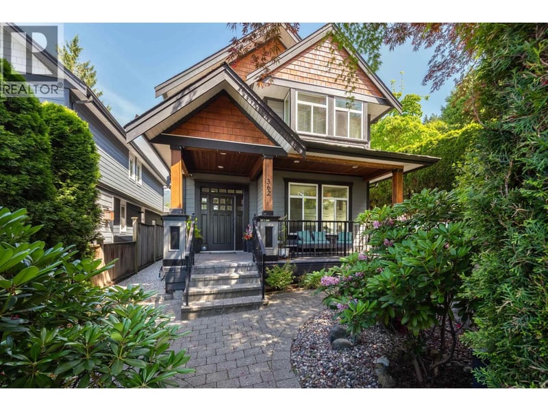 362 21ST Street, North Vancouver, British Columbia, V7L3B8, North Vancouver, British Columbia — photo 1 of 5