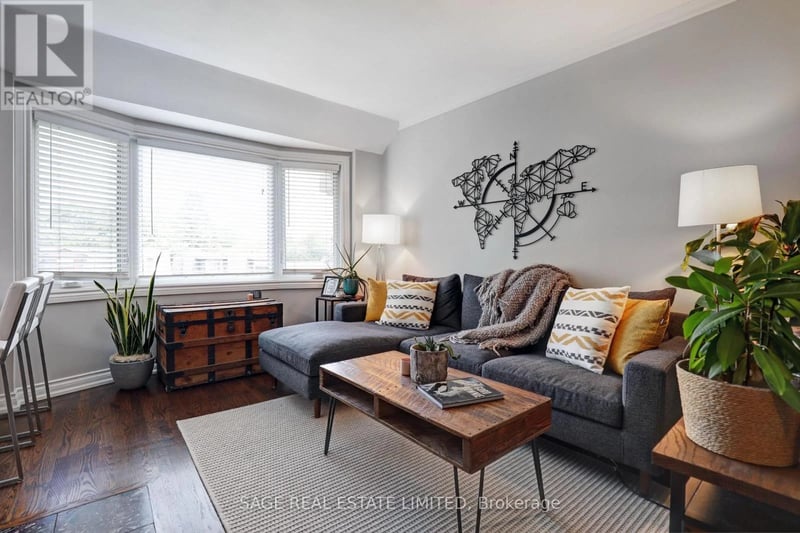 #301 60 Kippendavie Avenue, Toronto (The Beaches), Ontario, M4L3R5, Toronto (The Beaches), Ontario — photo 1 of 5