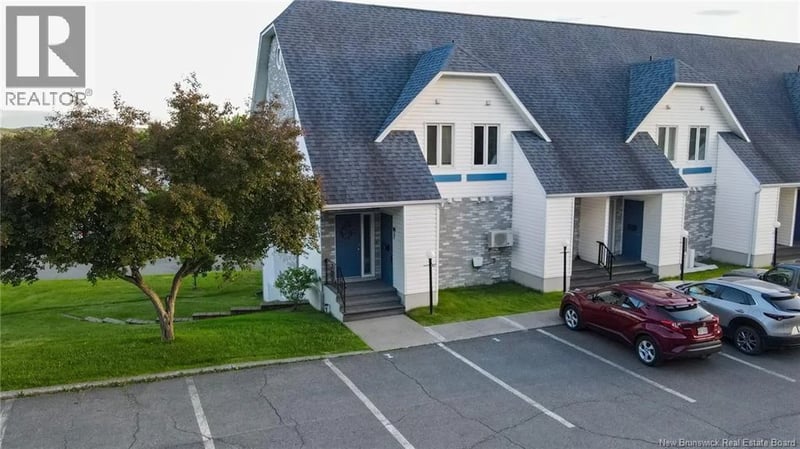 20 Du Bourg Avenue, Edmundston, New Brunswick, E3V4C5, Edmundston, New Brunswick — photo 1 of 5