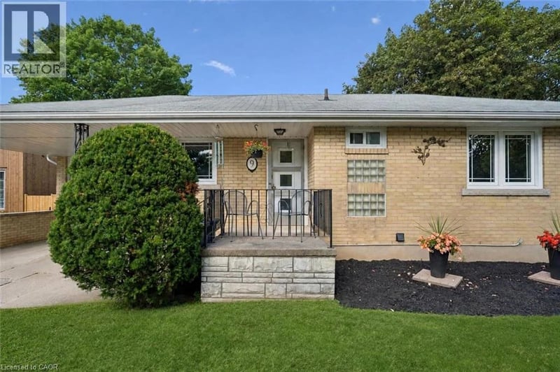 9 HAMEL Avenue, Guelph, Ontario, N1H5L9, Guelph, Ontario — photo 1 of 5