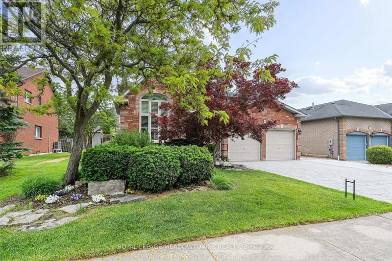 63 Craig Crescent, Halton Hills (Georgetown), Ontario, L7G5L4, Halton Hills (Georgetown), Ontario — photo 1 of 5