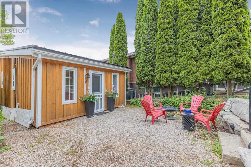 2233 North Orr Lake Road, Springwater, Ontario, L0L1P0, Springwater, Ontario — photo 1 of 5