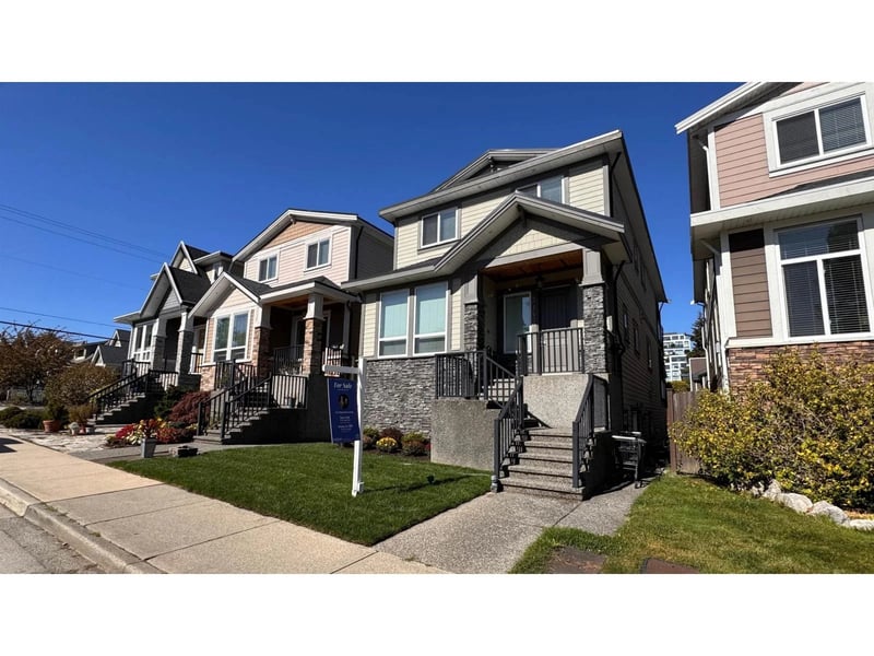 #3 1426 FINLAY Street, White Rock, British Columbia, V4B4L5, White Rock, British Columbia — photo 1 of 5