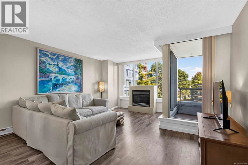 #506 325 Maitland Street, Victoria, British Columbia, V9A7E9, Victoria, British Columbia — photo 1 of 5