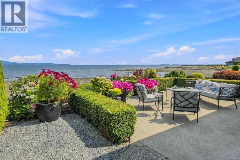 1709 Admiral Tryon Boulevard, Parksville, British Columbia, V9P1Y1, Parksville, British Columbia — photo 1 of 5