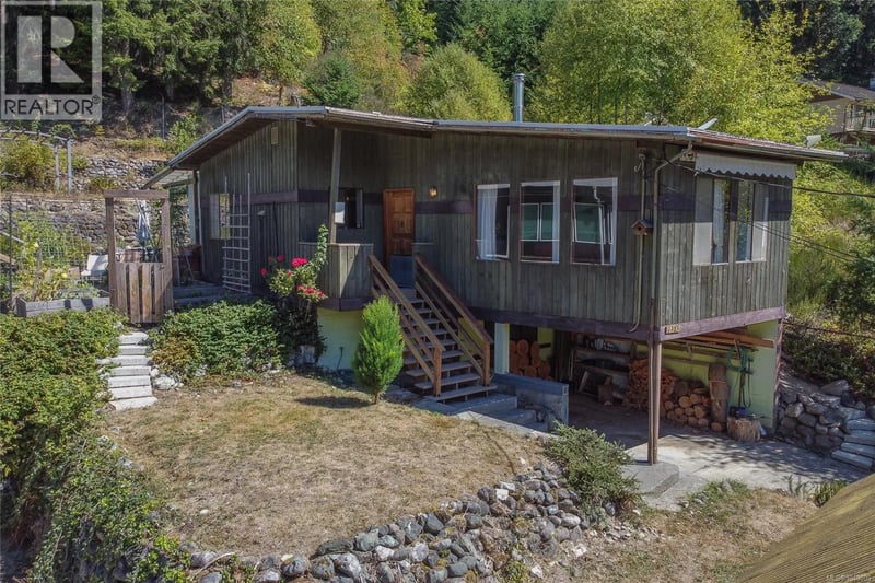 10545 Cypress Road, Youbou, British Columbia, V0R3E1, Youbou, British Columbia — photo 1 of 5