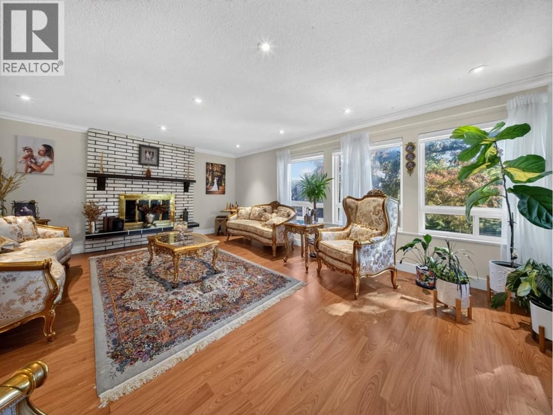 2322 KIRKSTONE Road, North Vancouver, British Columbia, V7J3M3, North Vancouver, British Columbia — photo 1 of 5