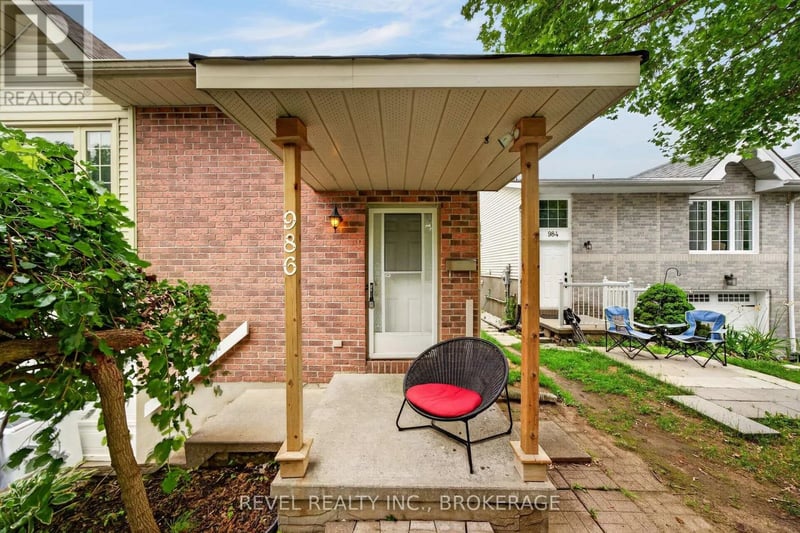 986 Killarney Crescent, Kingston (East Gardiners Rd), Ontario, K7M8C7, Kingston (East Gardiners Rd), Ontario — photo 1 of 5