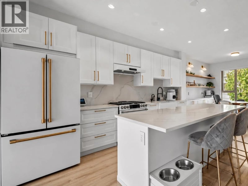 #186 3105 DAYANEE SPRINGS Boulevard, Coquitlam, British Columbia, V3E0C2, Coquitlam, British Columbia — photo 1 of 5