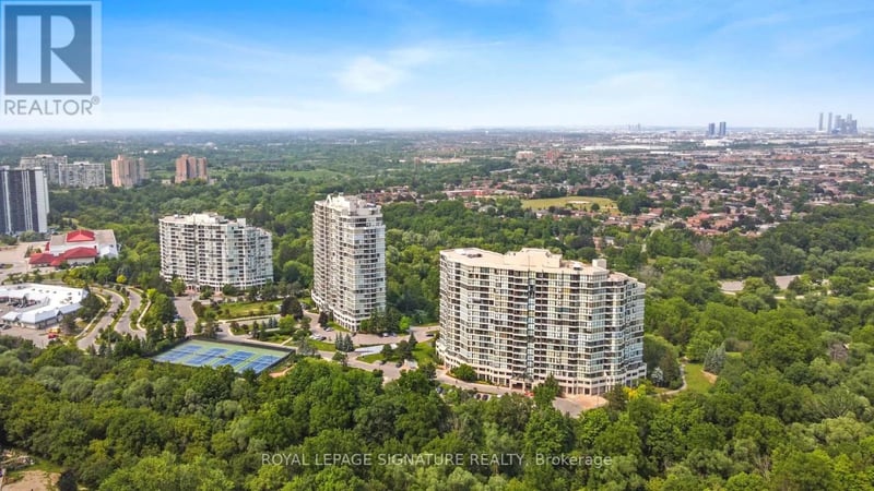 #407 3 Rowntree Road, Toronto (Mount Olive-Silverstone-Jamestown), Ontario, M9V5G8, Toronto (Mount Olive-Silverstone-Jamestown), Ontario — photo 1 of 5