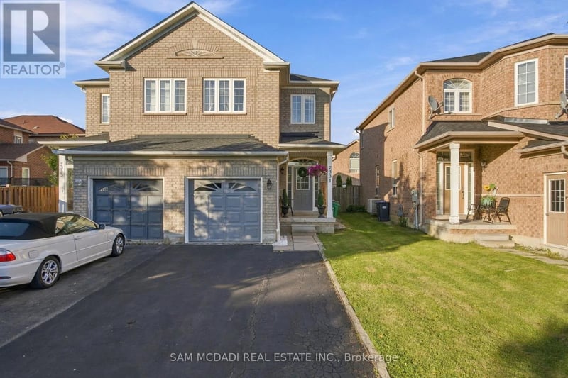 7331 Cork Tree Row, Mississauga (Lisgar), Ontario, L5N8N9, Mississauga (Lisgar), Ontario — photo 1 of 5