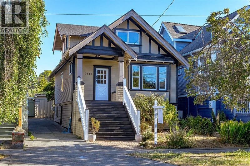 1512 Brooke Street, Victoria, British Columbia, V8S1M5, Victoria, British Columbia — photo 1 of 5