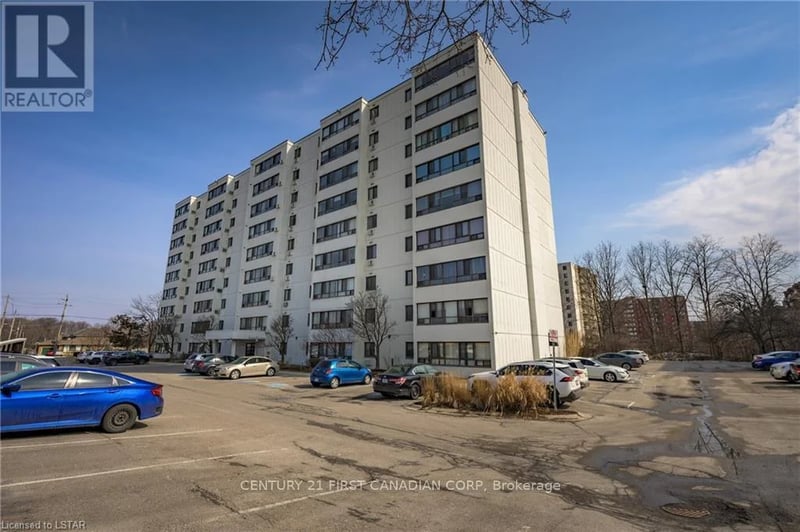 #402 135 Baseline Road West, London South (South D), Ontario, N6J4W4, London South (South D), Ontario — photo 1 of 5