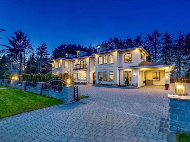 16375 30B Avenue, Surrey, British Columbia, V3S0E3, Surrey, British Columbia — photo 1 of 5